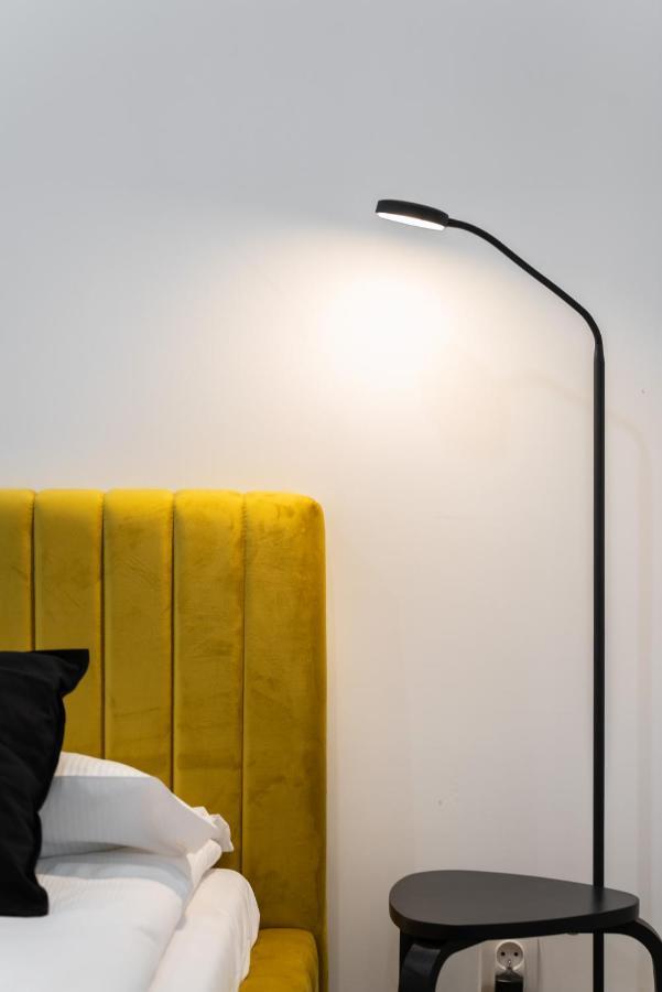 Loft Style Apartment Opienskiego Close To The Zurawiniec Nature Reserve By Noclegi Renters Poznań Extérieur photo